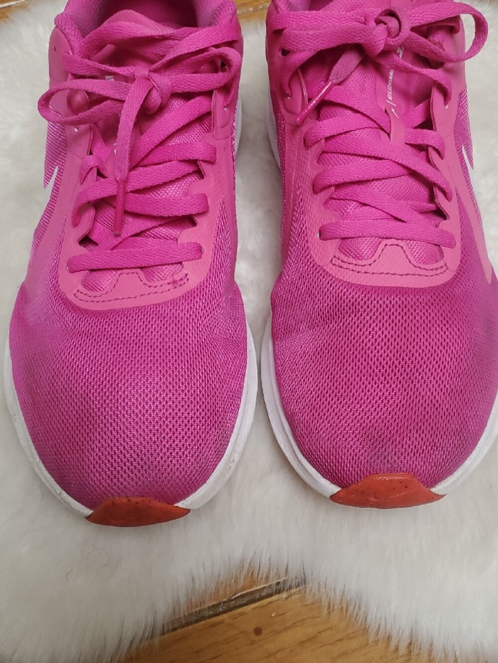 Nike Downshifter Women’s Bright Pink Mesh Running Sneakers with White Swoosh - Picture 4 of 10
